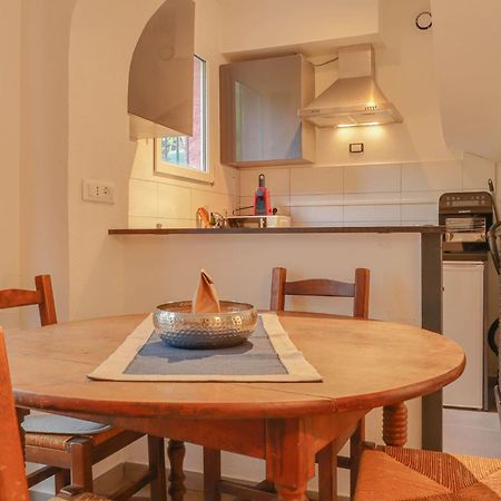 "La Petite Maisonnette" Au Calme, Proche Plage Menton Luaran gambar