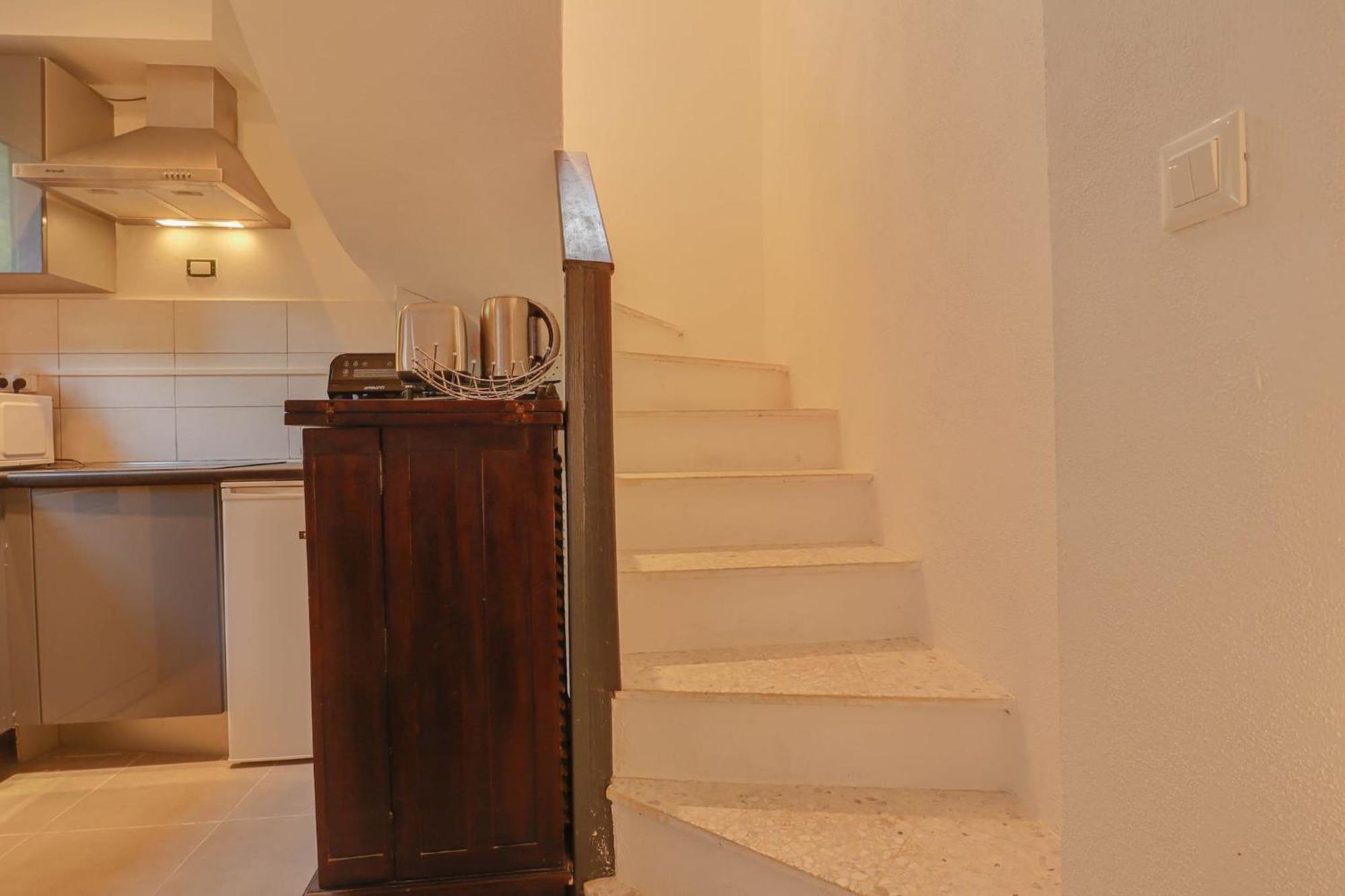"La Petite Maisonnette" Au Calme, Proche Plage Menton Luaran gambar