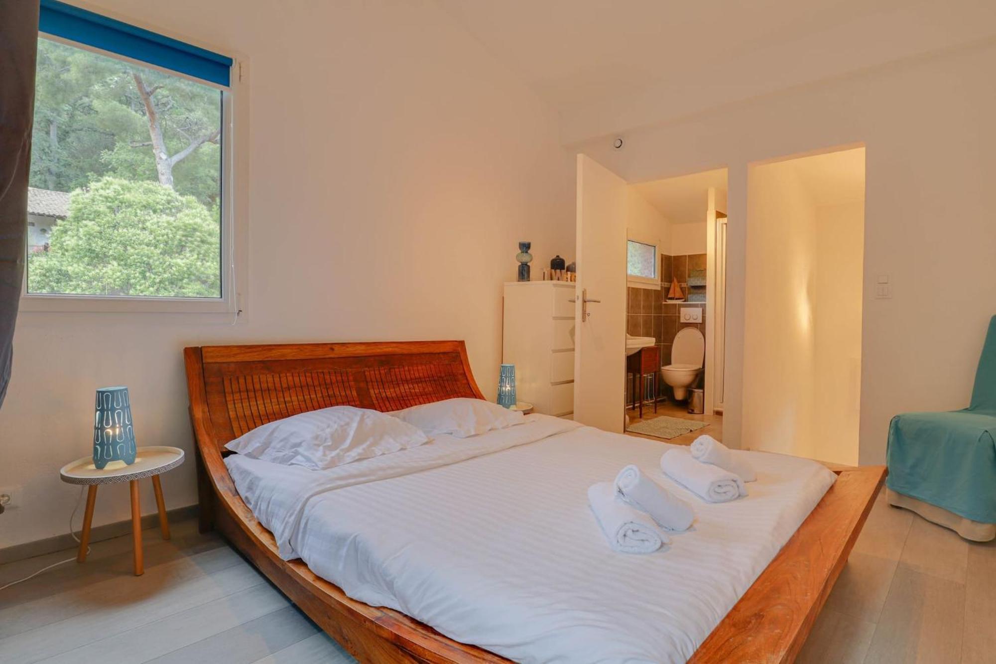 "La Petite Maisonnette" Au Calme, Proche Plage Menton Luaran gambar