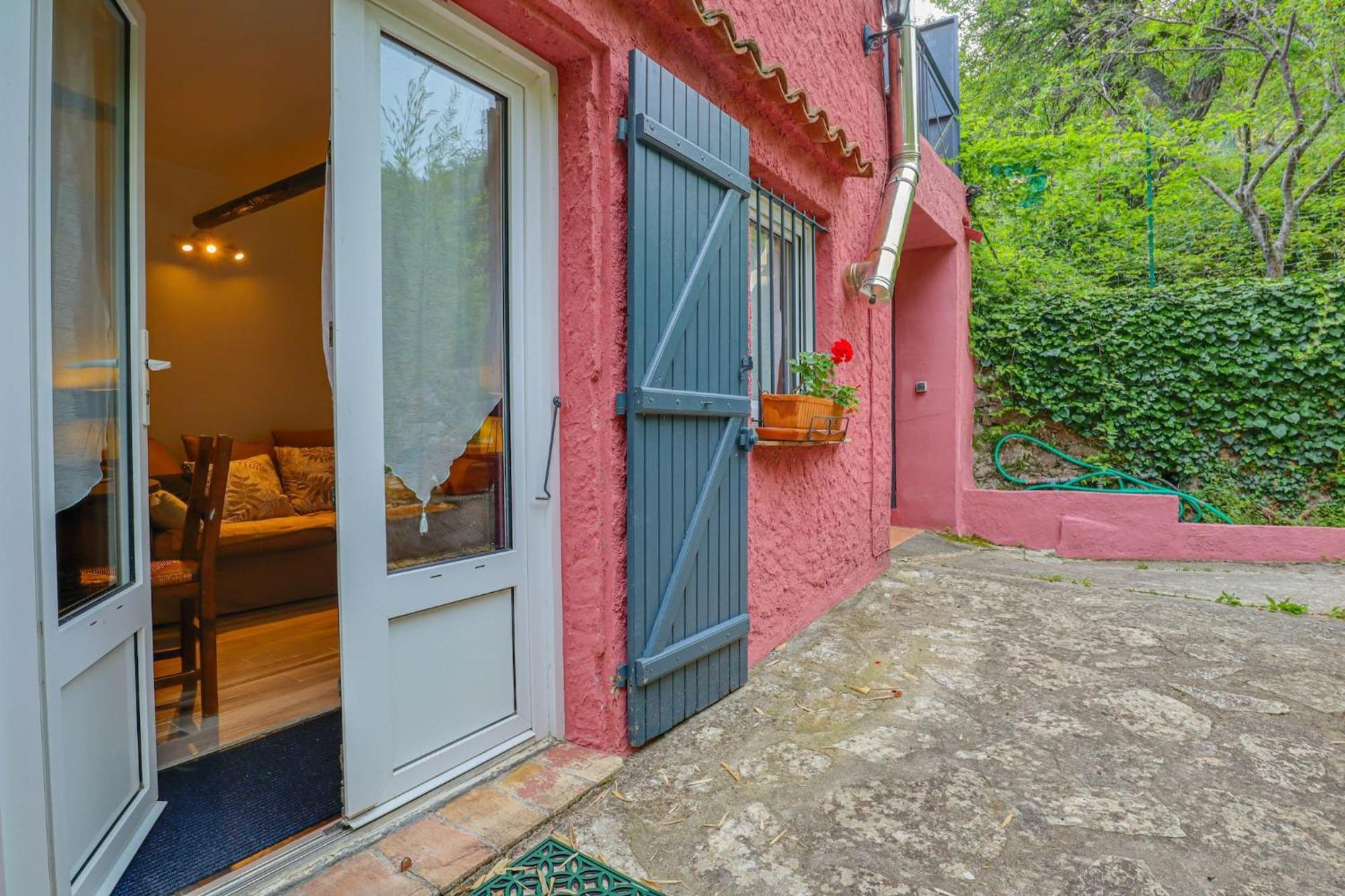 "La Petite Maisonnette" Au Calme, Proche Plage Menton Luaran gambar